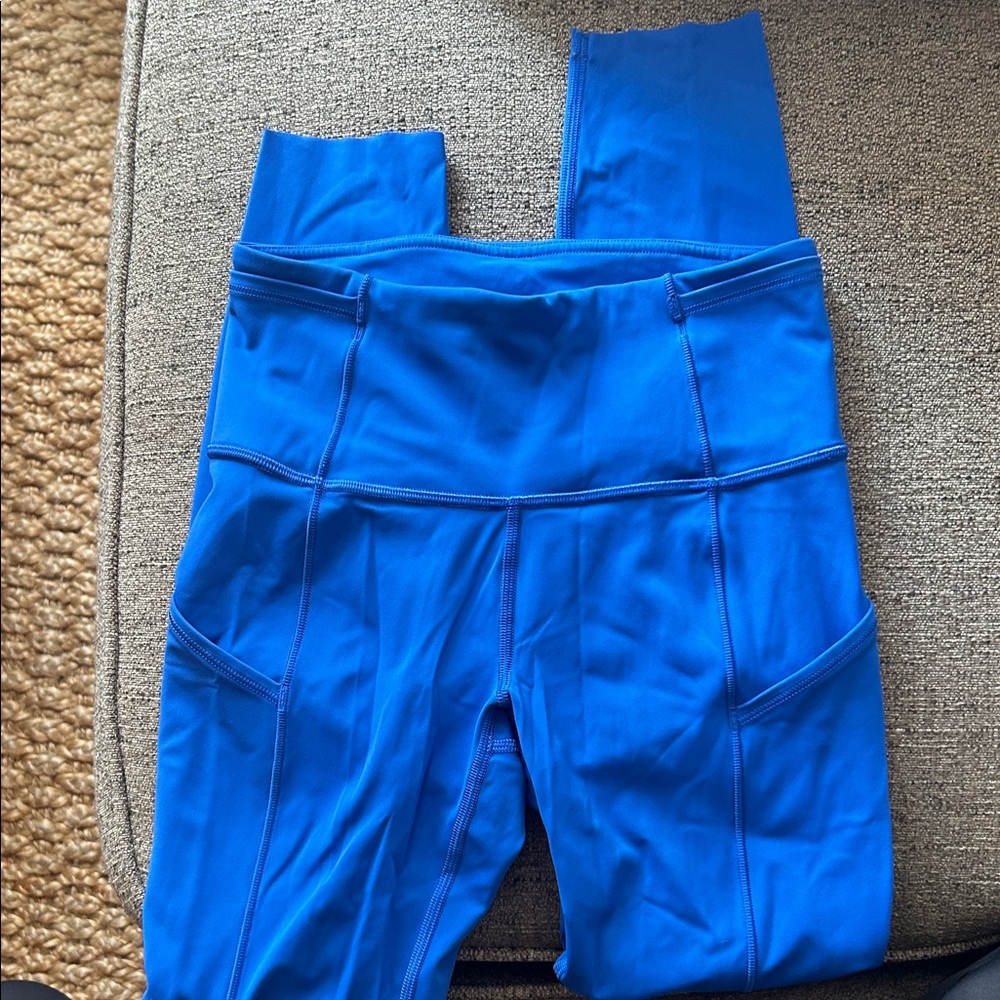 Lululemon Fast and Free High-Rise Tight 25"
5 Pocket